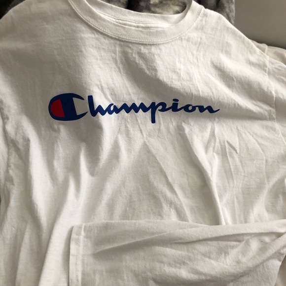 NEW w/o tags Champion crewneck tee - Picture 1 of 5